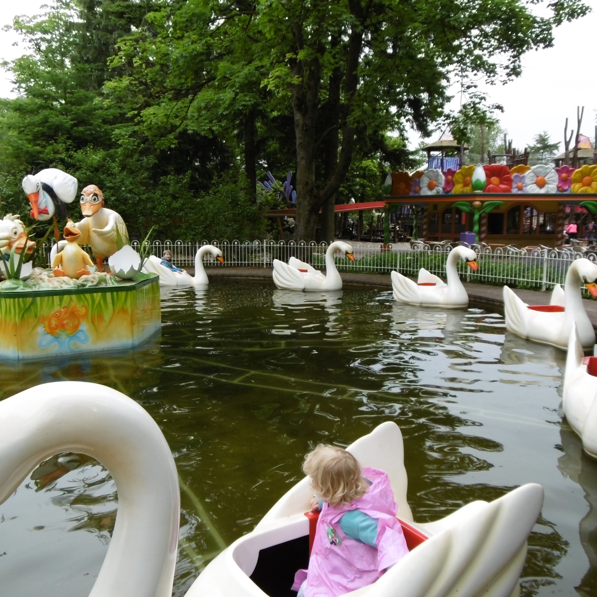 avonturenpark hellendoorn hond mee